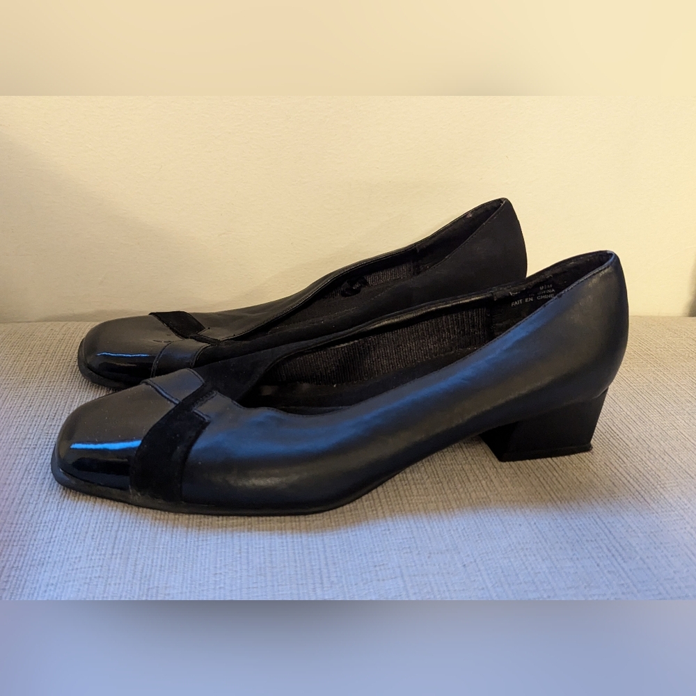 Brand New Black Women's Shoes - Size 9.5